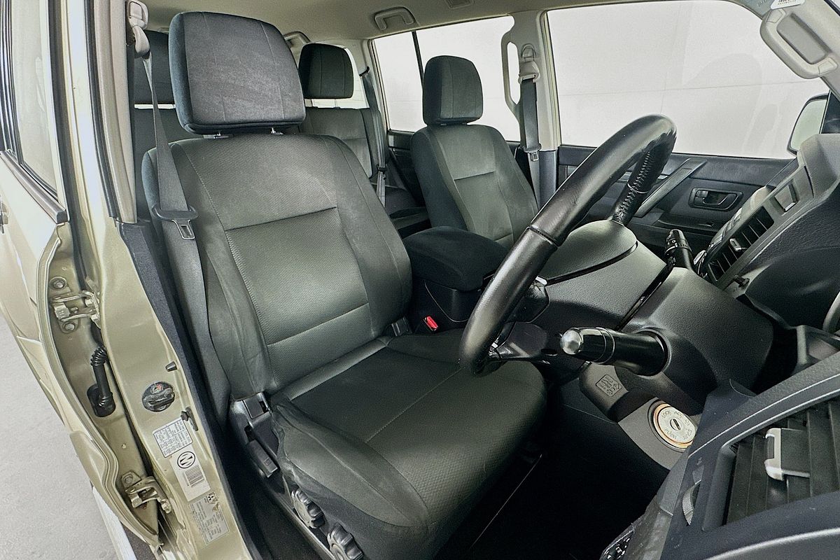 2010 Mitsubishi Pajero GLX LWB (4x4) NT MY10
