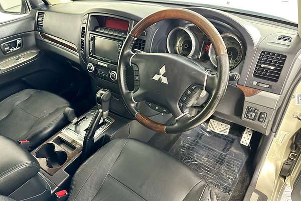 2013 Mitsubishi PAJERO EXCEED LWB (4x4) NW MY13