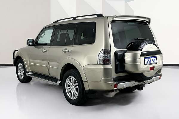 2013 Mitsubishi PAJERO EXCEED LWB (4x4) NW MY13