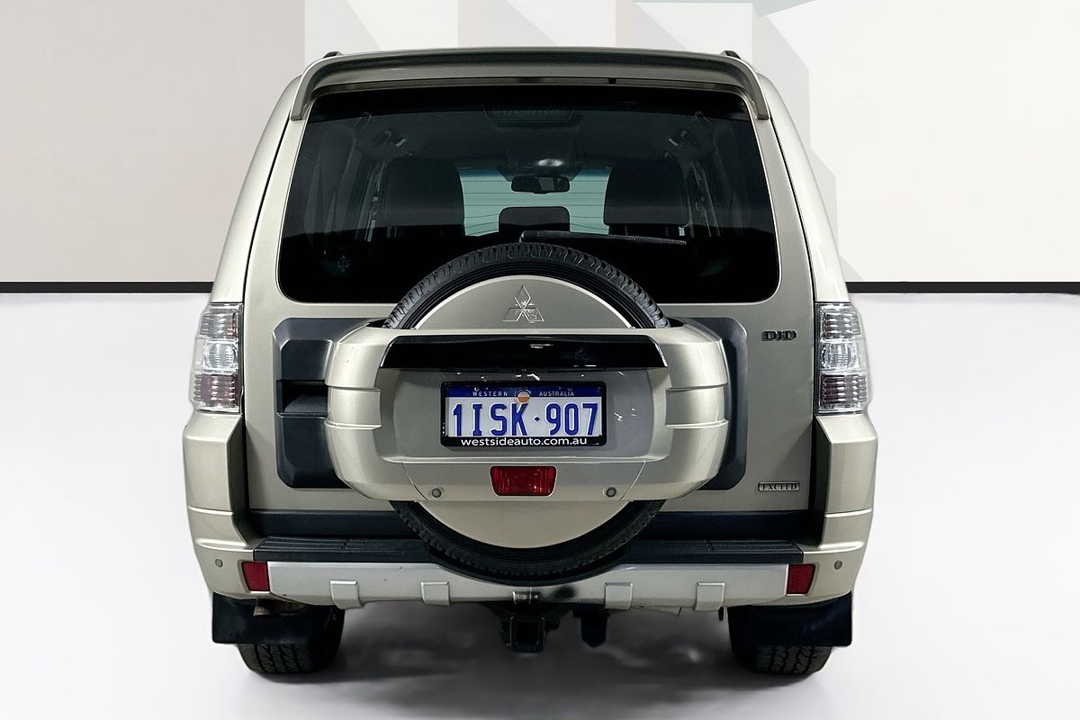 2013 Mitsubishi PAJERO EXCEED LWB (4x4) NW MY13