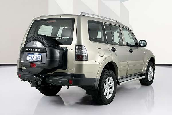 2010 Mitsubishi Pajero GLX LWB (4x4) NT MY10