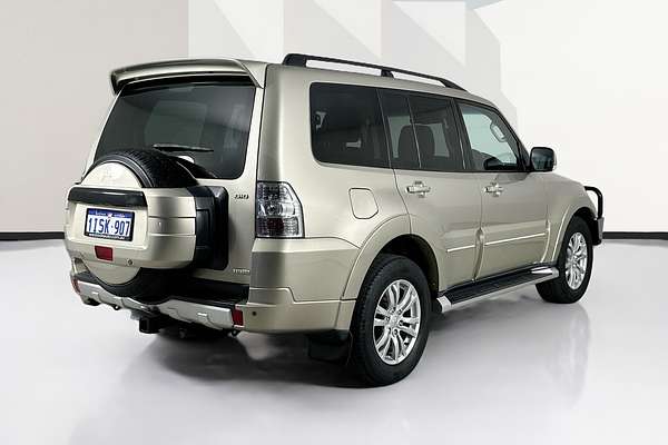 2013 Mitsubishi PAJERO EXCEED LWB (4x4) NW MY13