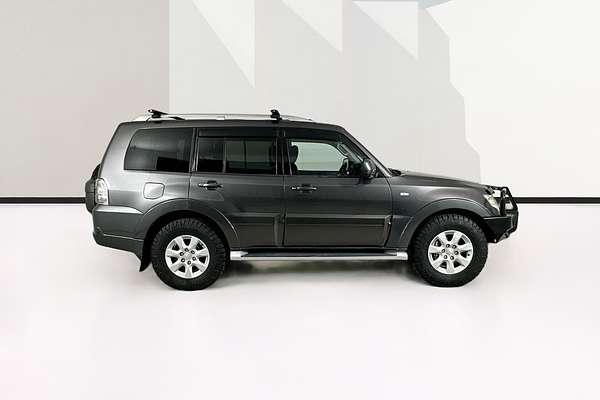 2011 Mitsubishi PAJERO GLS LWB (4x4) NT MY11