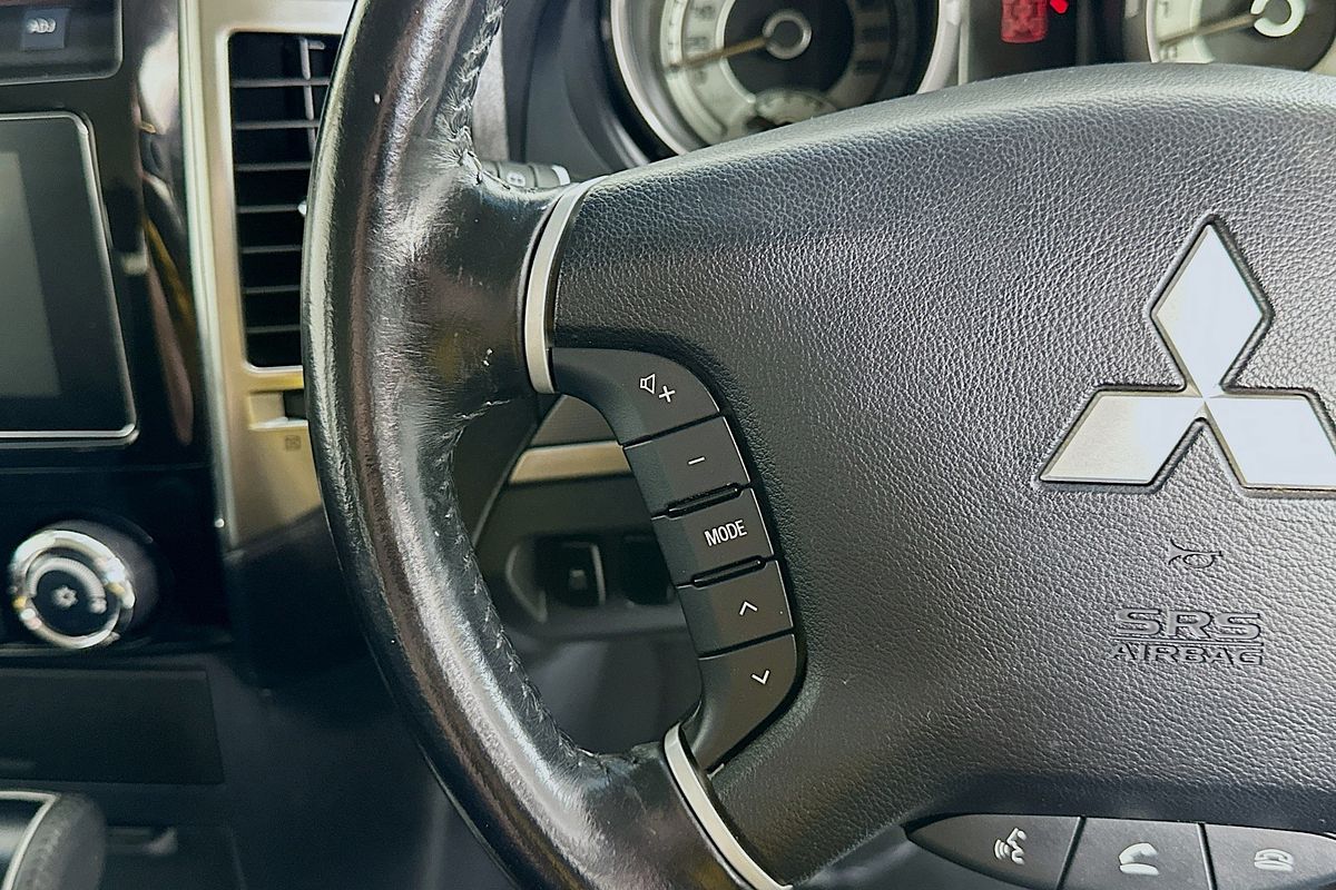 2019 Mitsubishi PAJERO GLX NX