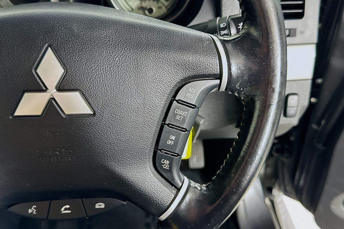 2019 Mitsubishi PAJERO GLX NX