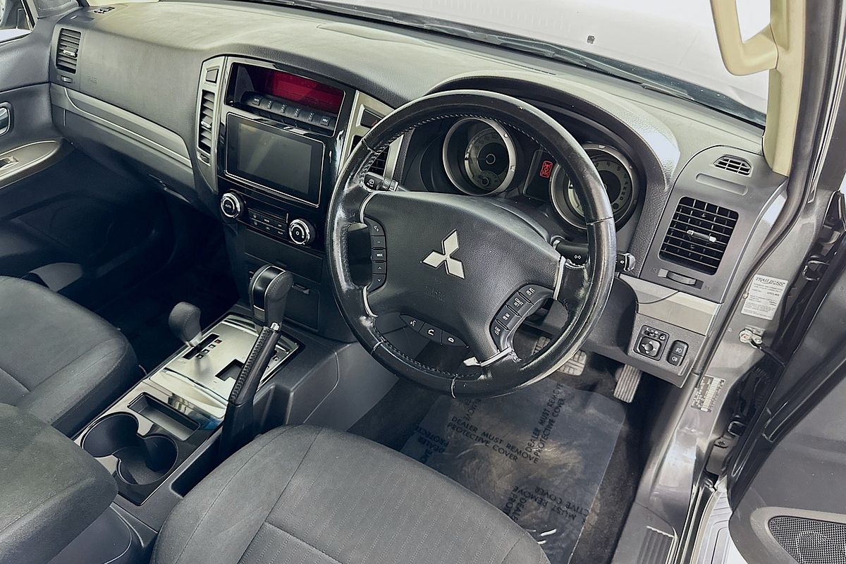 2019 Mitsubishi PAJERO GLX NX