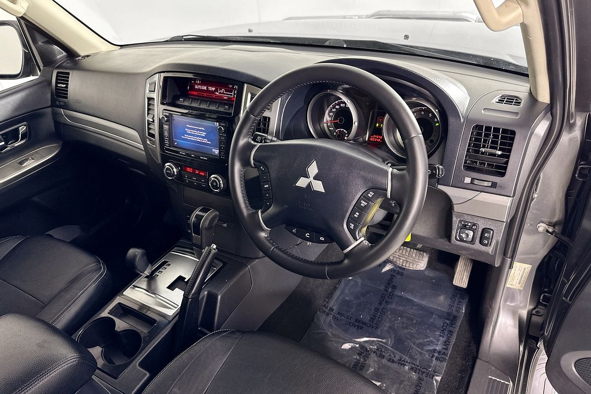 2014 Mitsubishi PAJERO GLS LWB (4x4) NX MY15