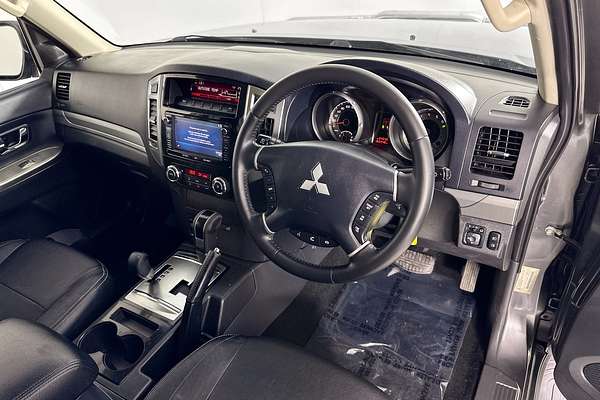 2014 Mitsubishi PAJERO GLS LWB (4x4) NX MY15
