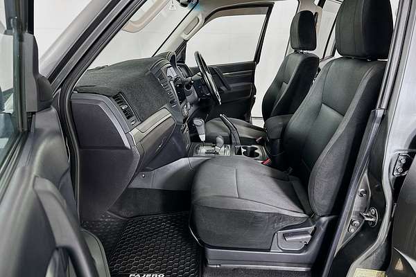 2011 Mitsubishi PAJERO GLS LWB (4x4) NT MY11