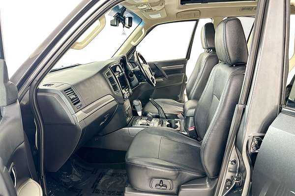 2019 Mitsubishi PAJERO EXCEED LWB (4x4) 7 SEAT NX MY19