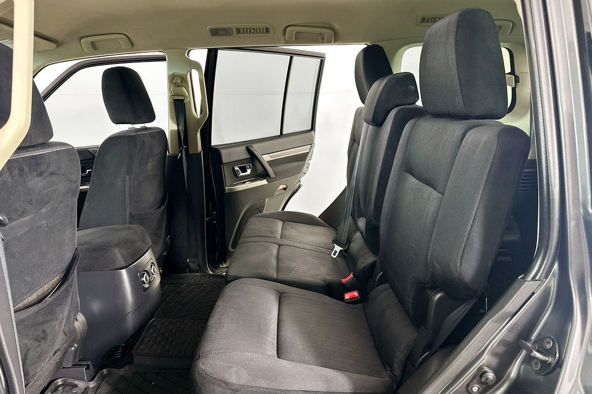 2015 Mitsubishi PAJERO GLX LWB (4x4) NX MY15