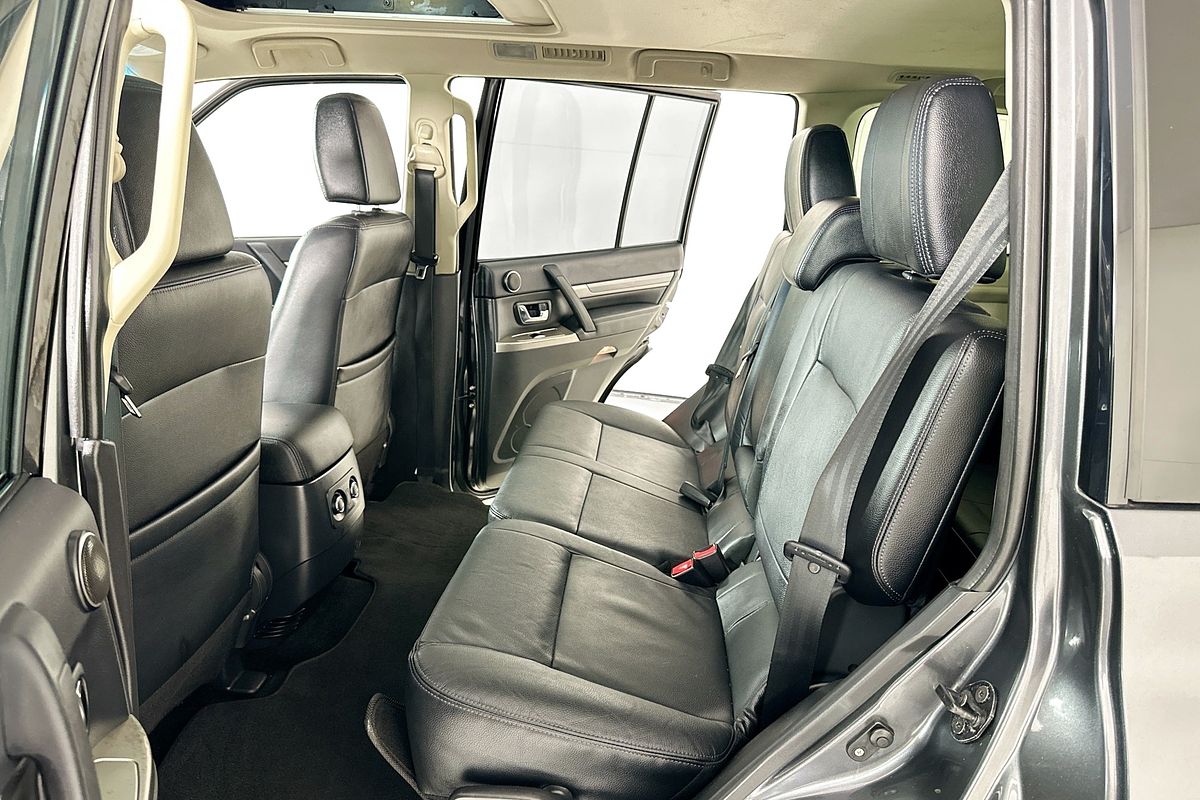 2019 Mitsubishi PAJERO EXCEED LWB (4x4) 7 SEAT NX MY19