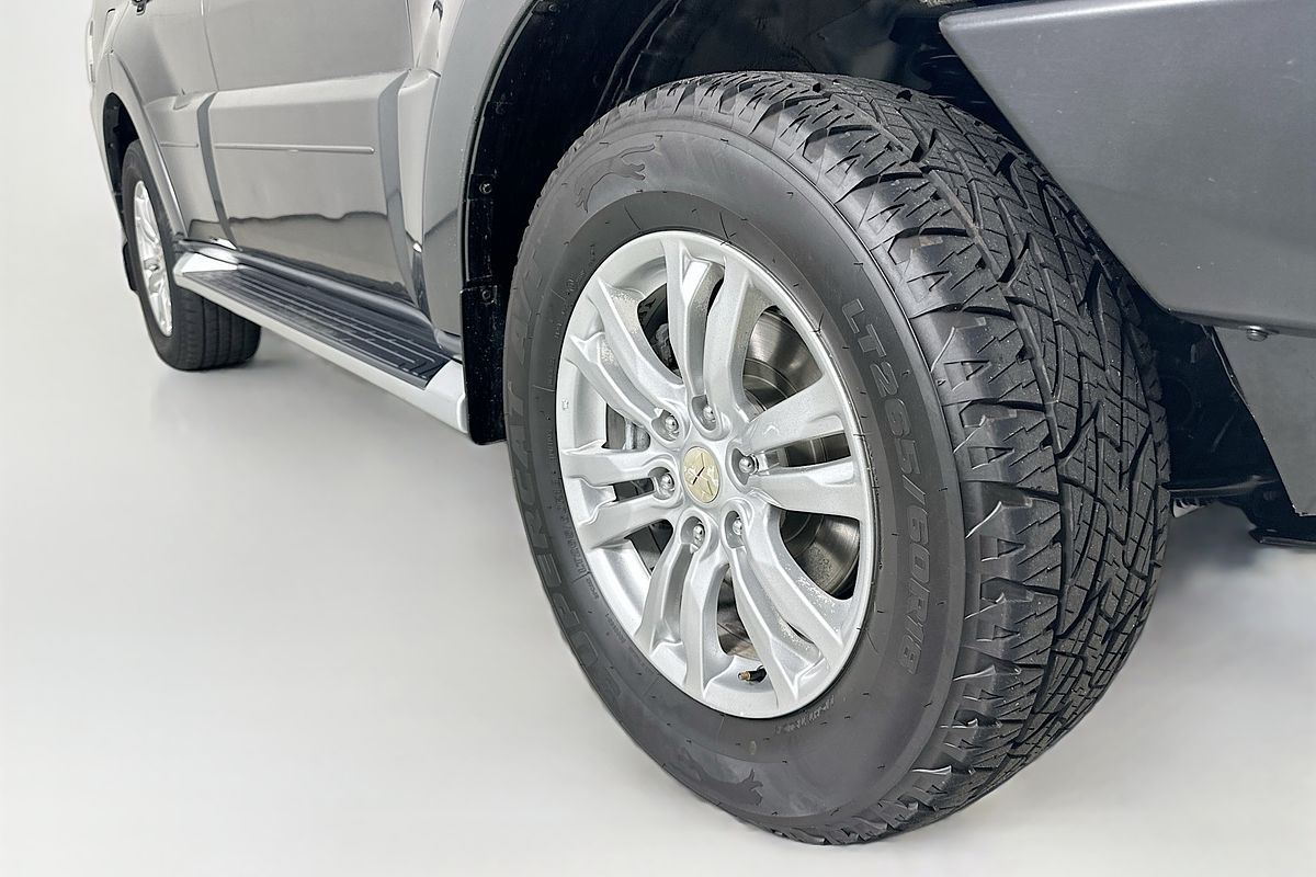 2015 Mitsubishi PAJERO GLX LWB (4x4) NX MY15