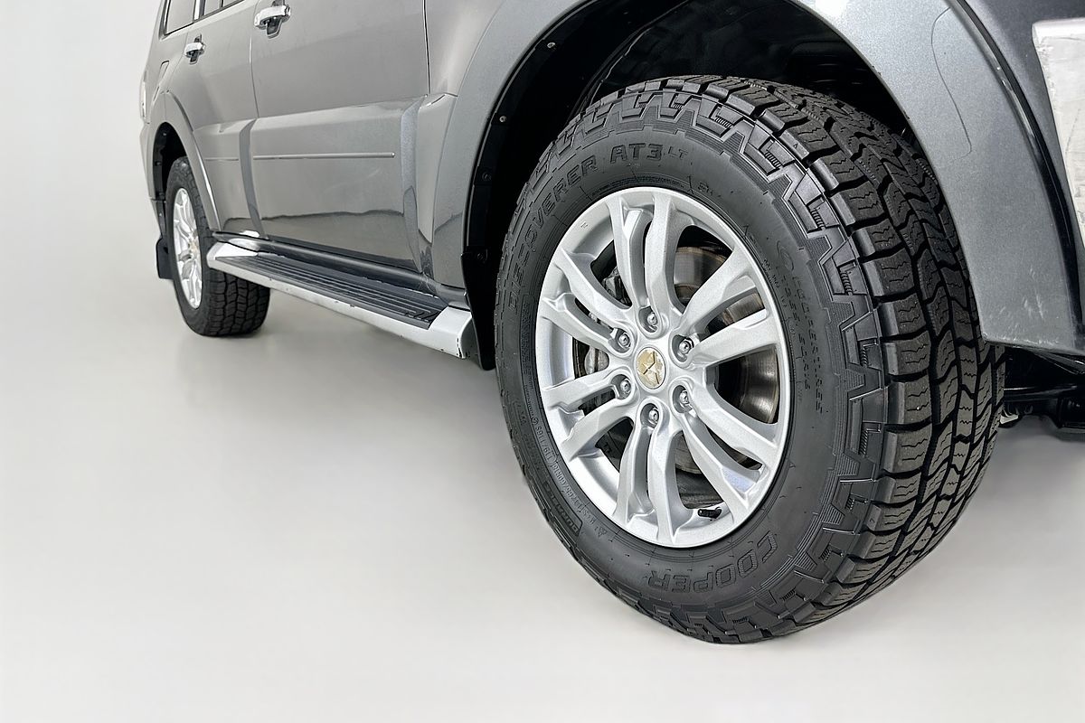 2014 Mitsubishi PAJERO GLS LWB (4x4) NX MY15
