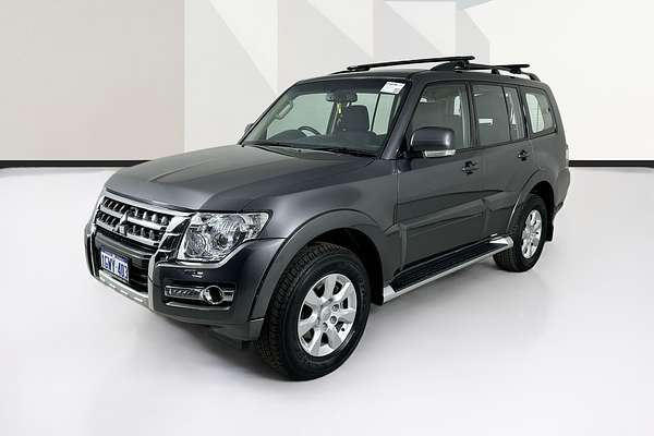 2019 Mitsubishi PAJERO GLX NX