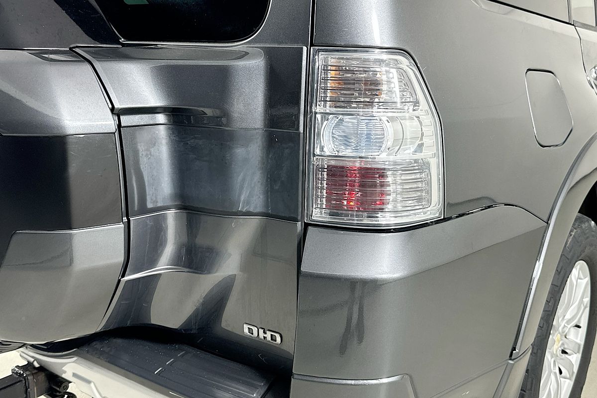 2014 Mitsubishi PAJERO GLS LWB (4x4) NX MY15