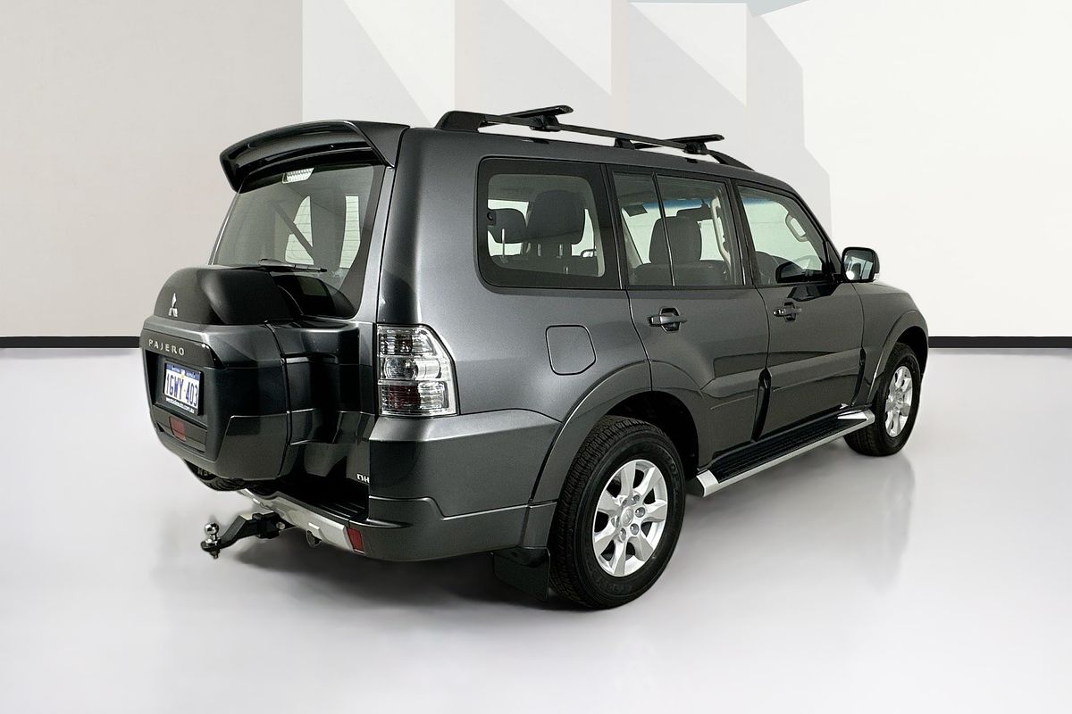 2019 Mitsubishi PAJERO GLX NX