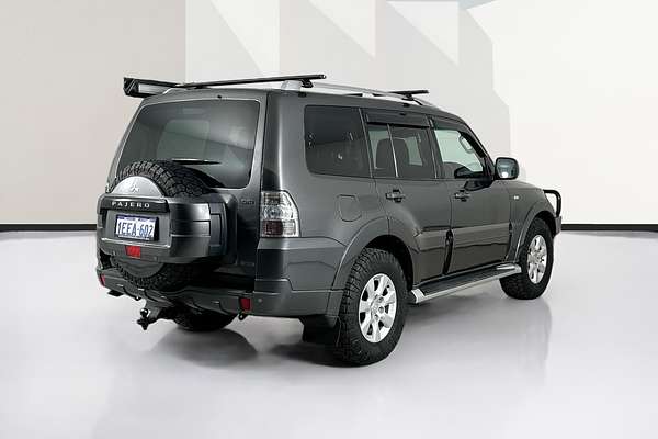 2011 Mitsubishi PAJERO GLS LWB (4x4) NT MY11