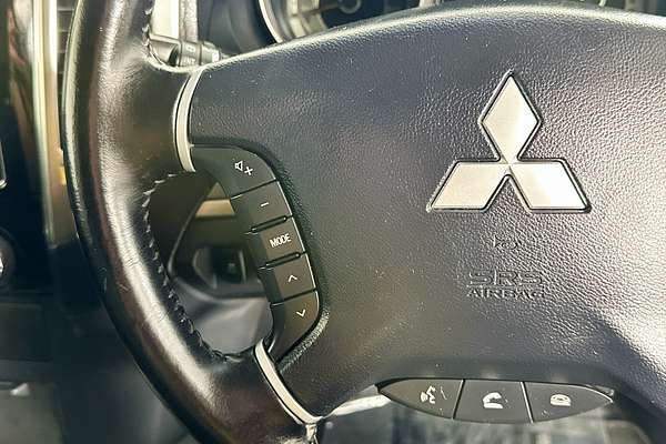 2015 Mitsubishi PAJERO GLX LWB (4x4) NX MY15