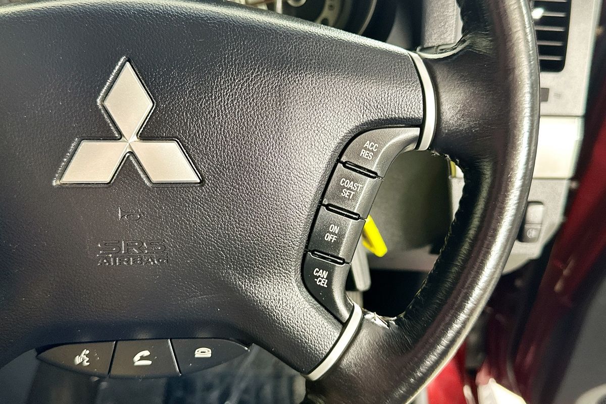 2015 Mitsubishi PAJERO GLX LWB (4x4) NX MY15