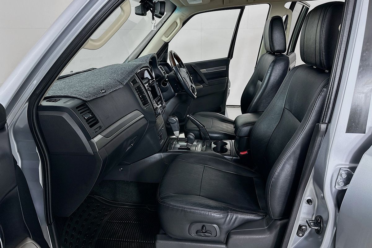 2014 Mitsubishi PAJERO EXCEED LWB (4x4) NX MY15