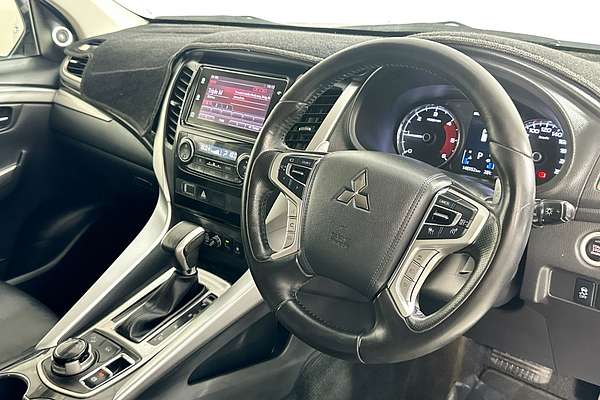 2017 Mitsubishi PAJERO SPORT EXCEED (4x4) 7 SEAT MY17