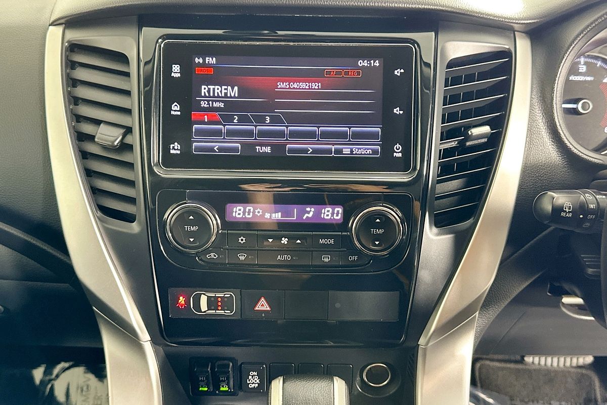 2016 Mitsubishi PAJERO SPORT EXCEED (4x4) QE