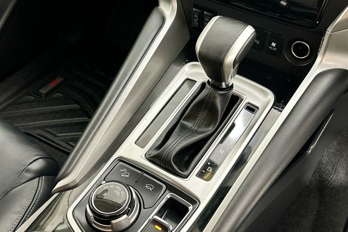 2018 Mitsubishi PAJERO SPORT EXCEED (4x4) 7 SEAT MY18