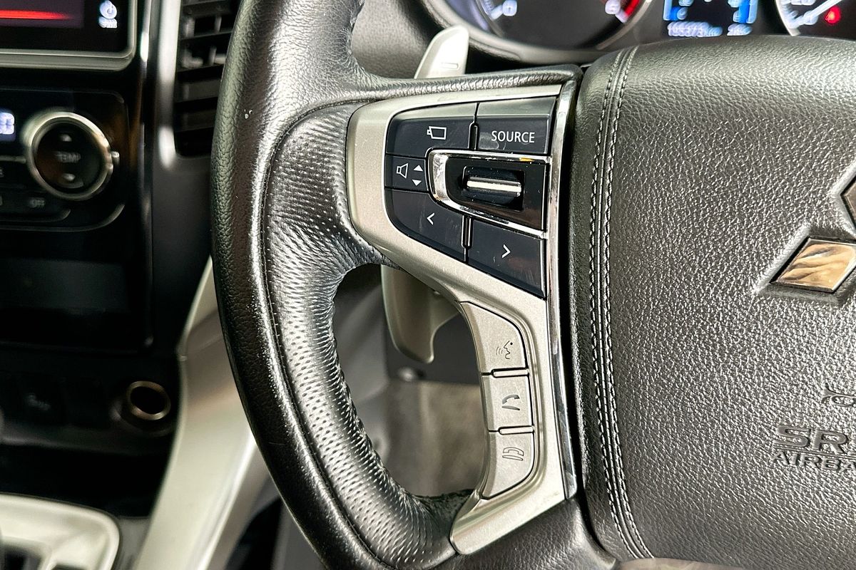 2016 Mitsubishi PAJERO SPORT EXCEED (4x4) QE