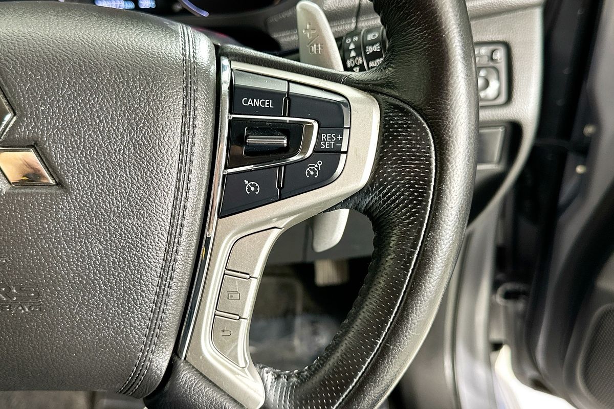 2016 Mitsubishi PAJERO SPORT EXCEED (4x4) QE