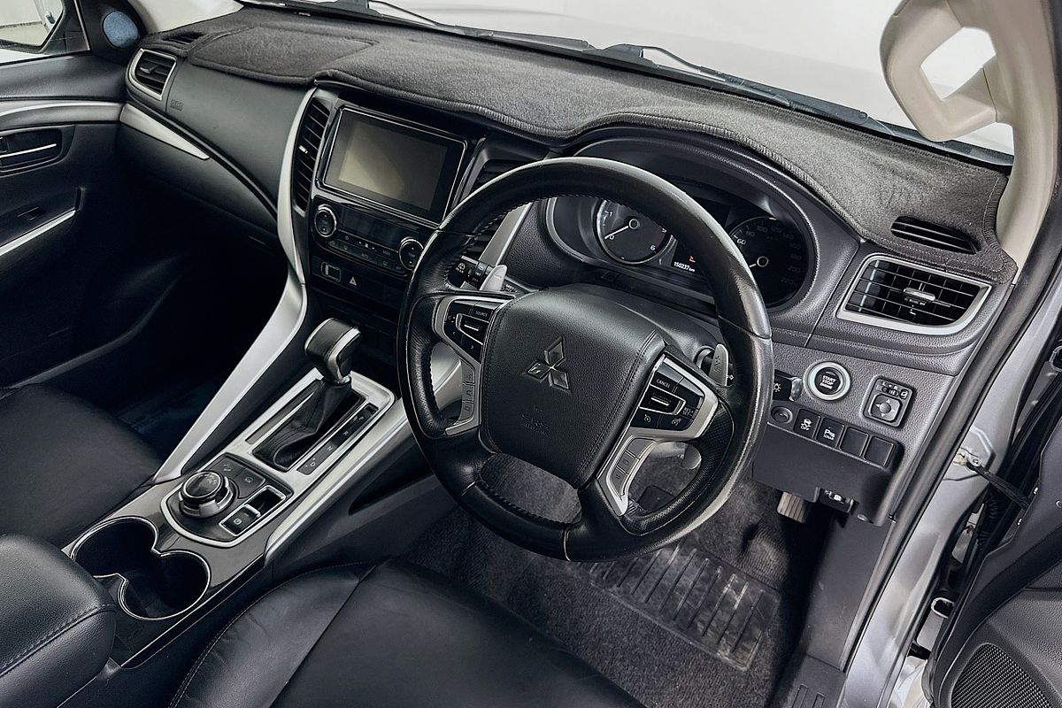 2016 Mitsubishi PAJERO SPORT GLS (4x4) QE