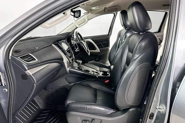 2018 Mitsubishi PAJERO SPORT EXCEED (4x4) 7 SEAT MY18