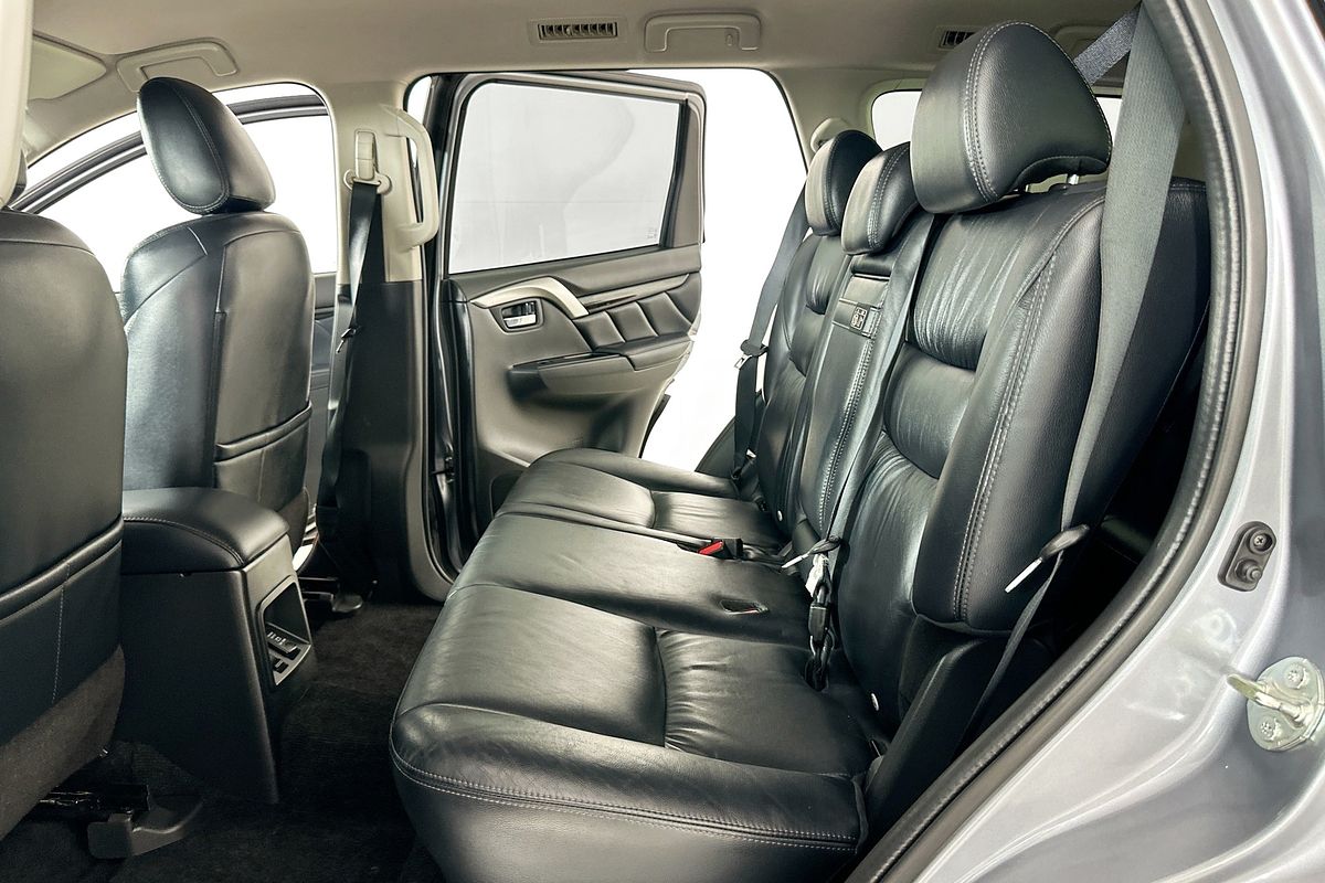 2018 Mitsubishi PAJERO SPORT EXCEED (4x4) 7 SEAT MY18