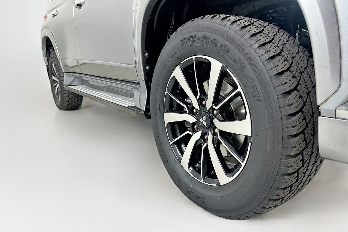 2017 Mitsubishi PAJERO SPORT EXCEED (4x4) 7 SEAT MY17