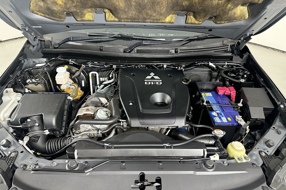 2018 Mitsubishi PAJERO SPORT EXCEED (4x4) 7 SEAT MY18