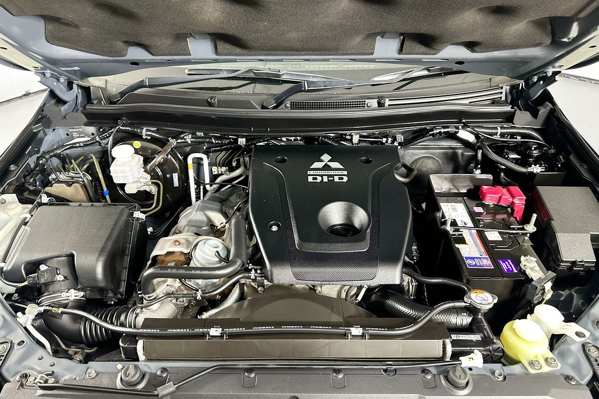 2018 Mitsubishi PAJERO SPORT EXCEED (4x4) 7 SEAT MY18