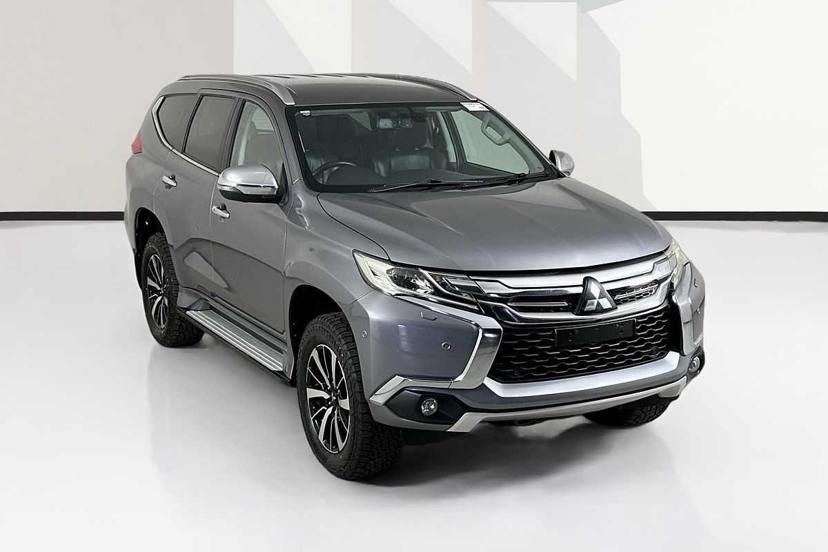 2016 Mitsubishi PAJERO SPORT EXCEED (4x4) QE