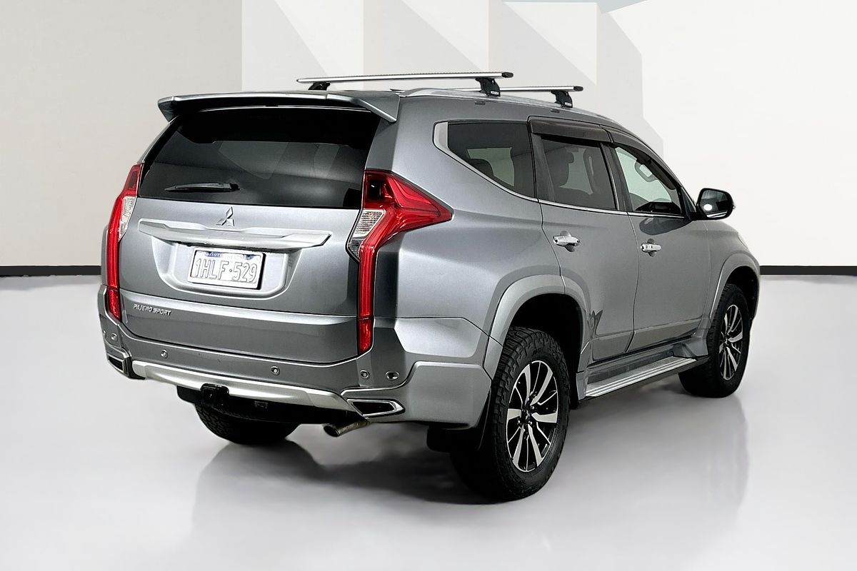 2017 Mitsubishi PAJERO SPORT EXCEED (4x4) 7 SEAT MY17