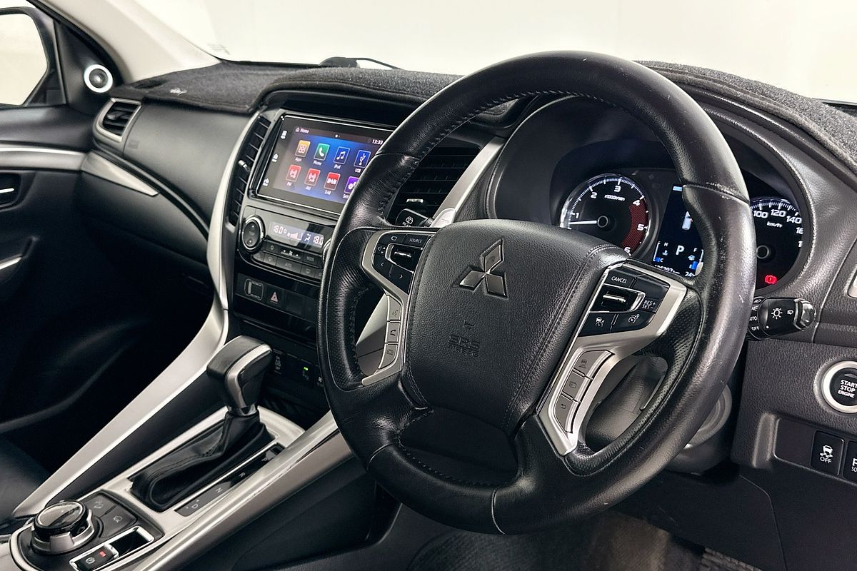 2017 Mitsubishi PAJERO SPORT EXCEED (4x4) 7 SEAT MY16