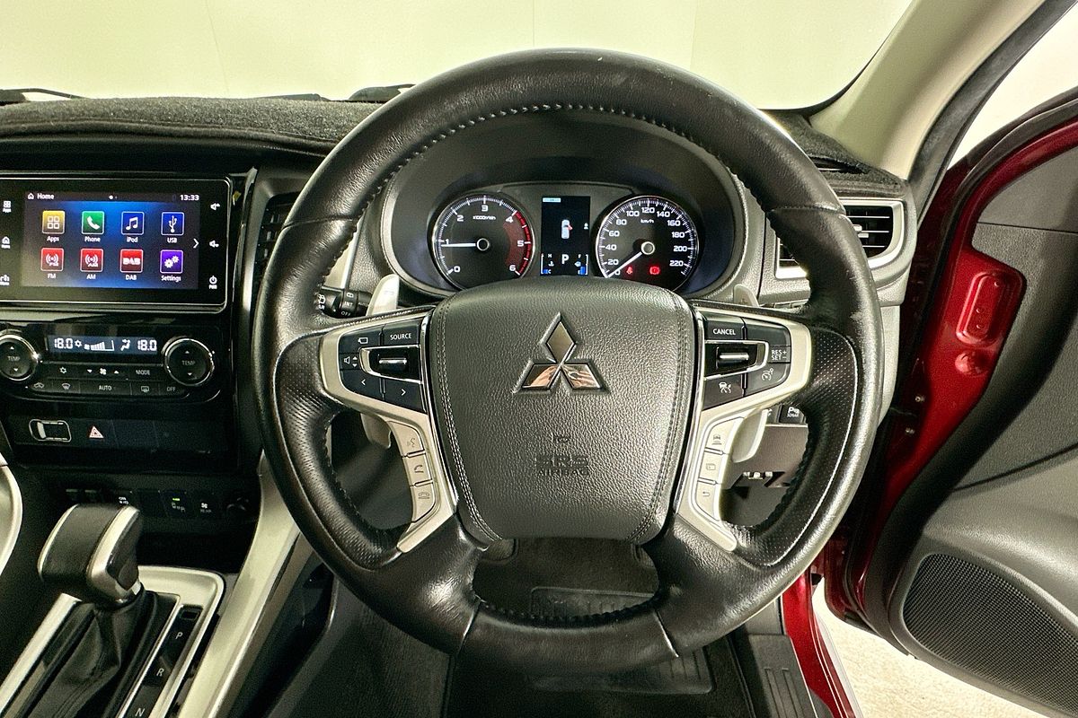 2017 Mitsubishi PAJERO SPORT EXCEED (4x4) 7 SEAT MY16