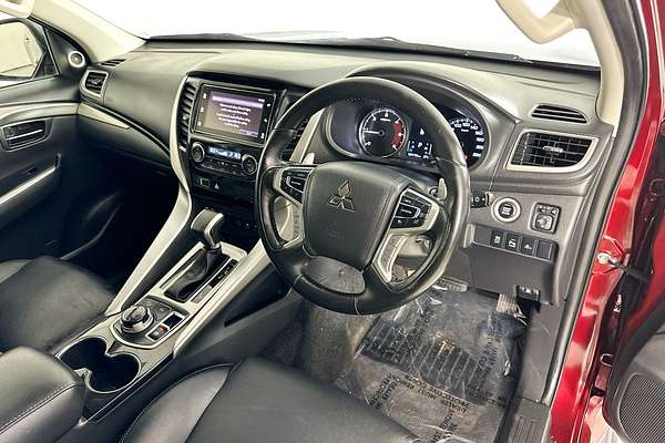 2017 Mitsubishi PAJERO SPORT EXCEED (4x4) 7 SEAT MY17