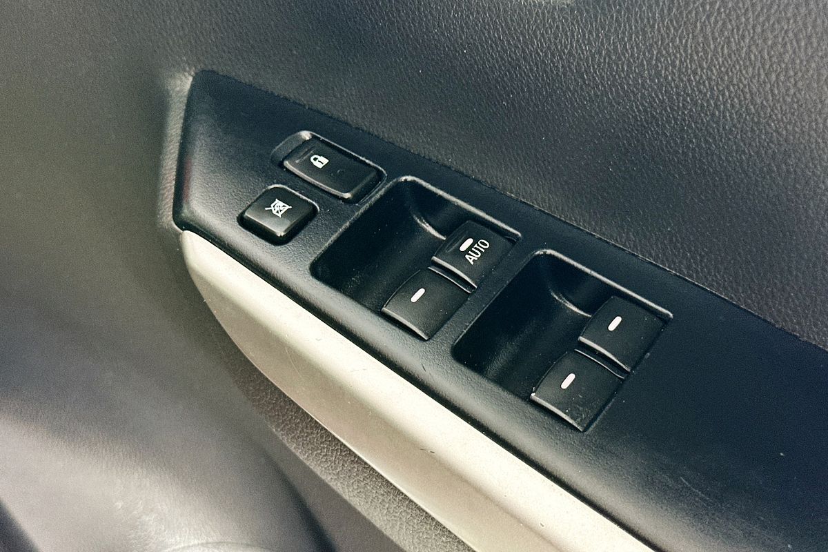 2017 Mitsubishi PAJERO SPORT EXCEED (4x4) 7 SEAT MY17