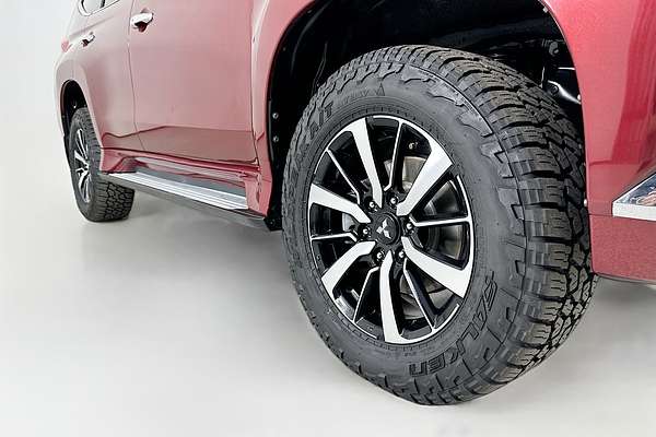 2017 Mitsubishi PAJERO SPORT EXCEED (4x4) 7 SEAT MY16