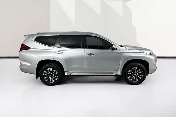 2022 Mitsubishi Pajero Sport GLS QF