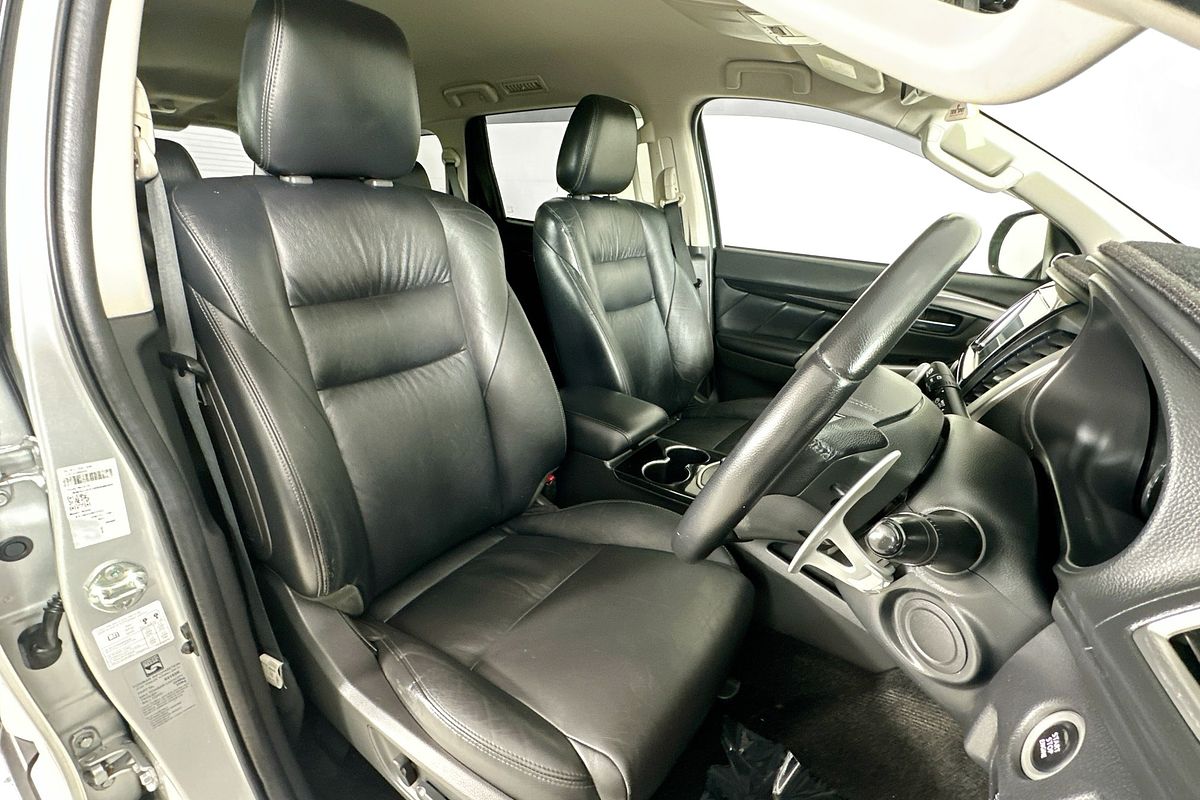 2017 Mitsubishi PAJERO SPORT EXCEED (4x4) 7 SEAT MY17