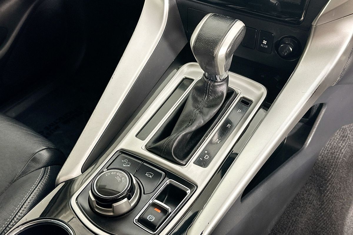 2017 Mitsubishi PAJERO SPORT GLS (4x4) 7 SEAT MY17