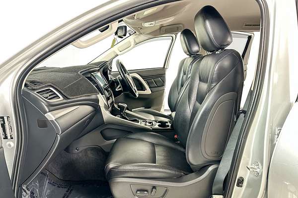 2017 Mitsubishi PAJERO SPORT EXCEED (4x4) 7 SEAT MY17
