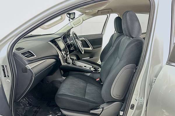 2022 Mitsubishi Pajero Sport GLS QF