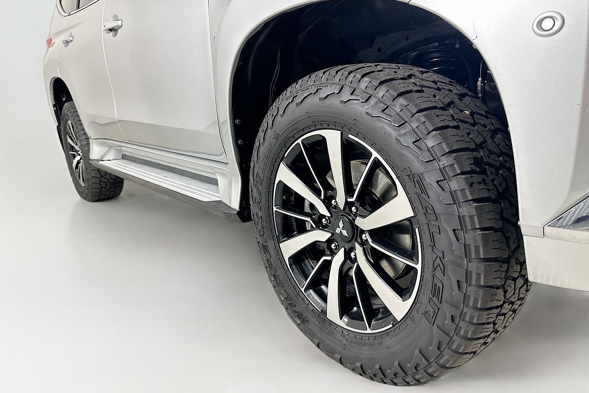 2017 Mitsubishi PAJERO SPORT EXCEED (4x4) 7 SEAT MY17