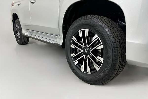 2022 Mitsubishi Pajero Sport GLS QF
